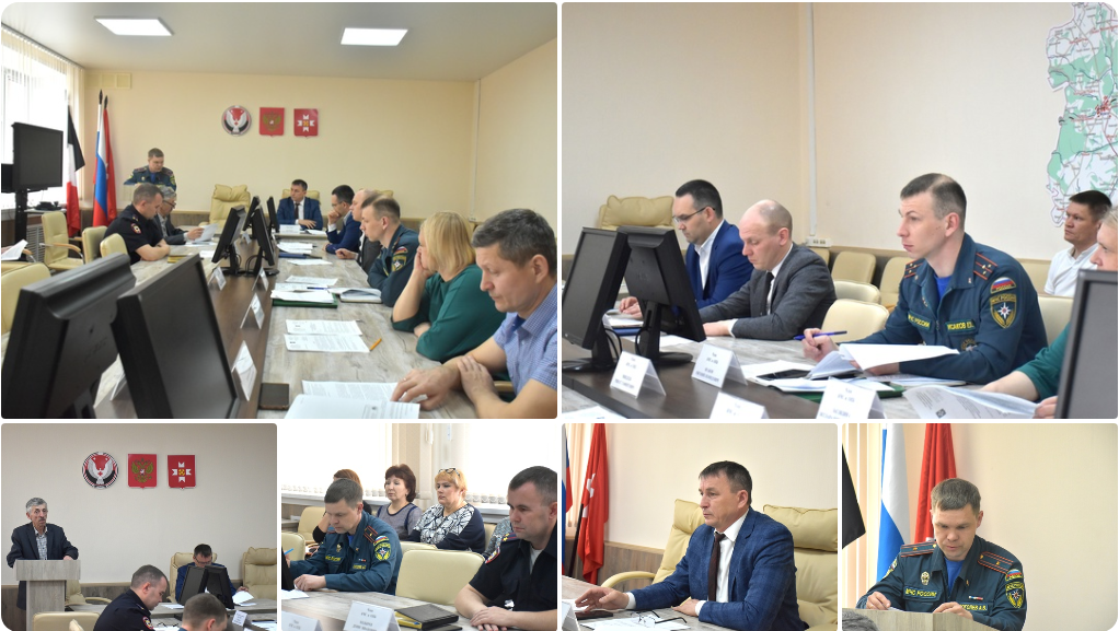 Сегодня Глава района Александр Васильев провел заседание комиссии по предупреждению и ликвидации чрезвычайных ситуаций и обеспечению пожарной безопасности.