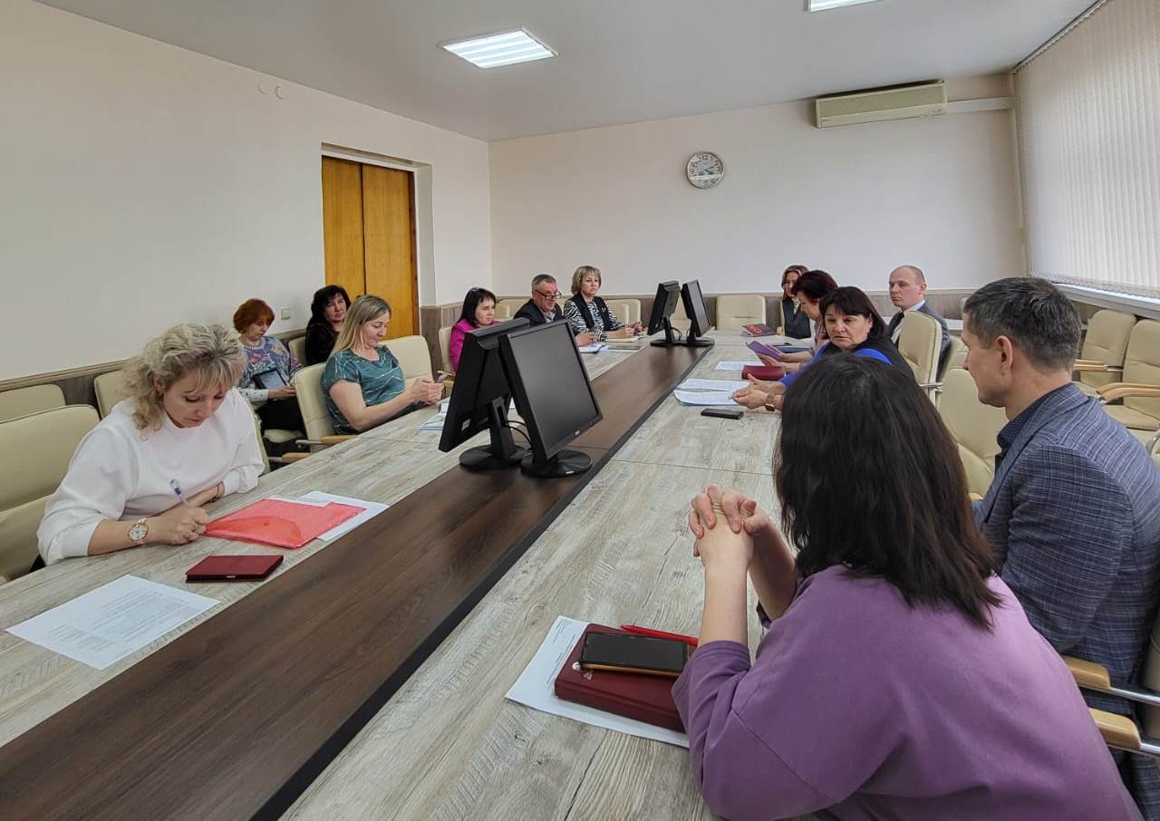 Заседание районного организационного комитета по подготовке и проведению мероприятий, посвященных 95-летию со дня образования Можгинского района.