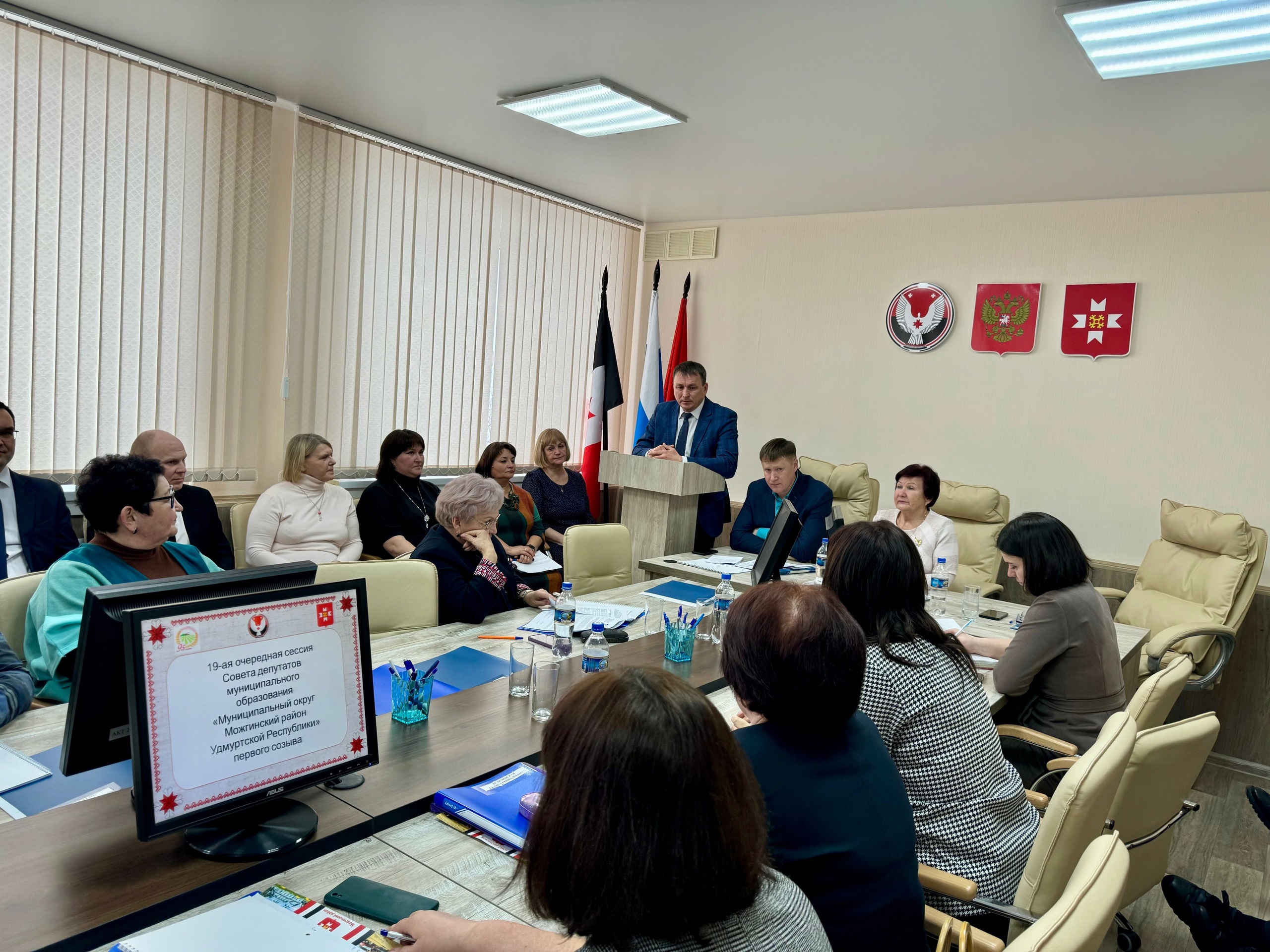 19-я сессия Совета депутатов Можгинского района состоялась сегодня, 7 февраля, в зале заседаний Администрации района..