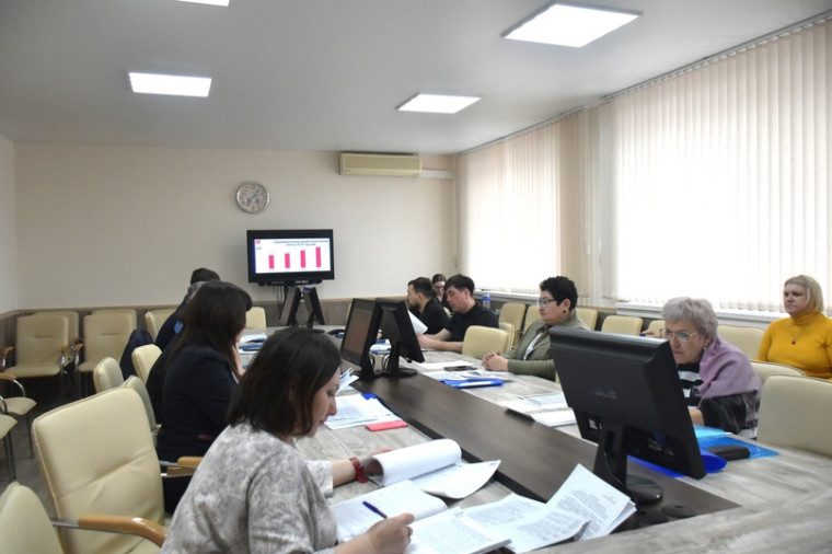 27 марта в зале заседаний Администрации района состоялся "День депутата".